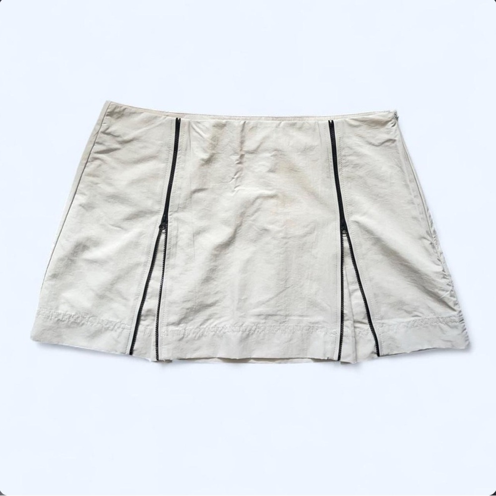 ZARA Mini Grey Skirt with Zippers | L | NWT